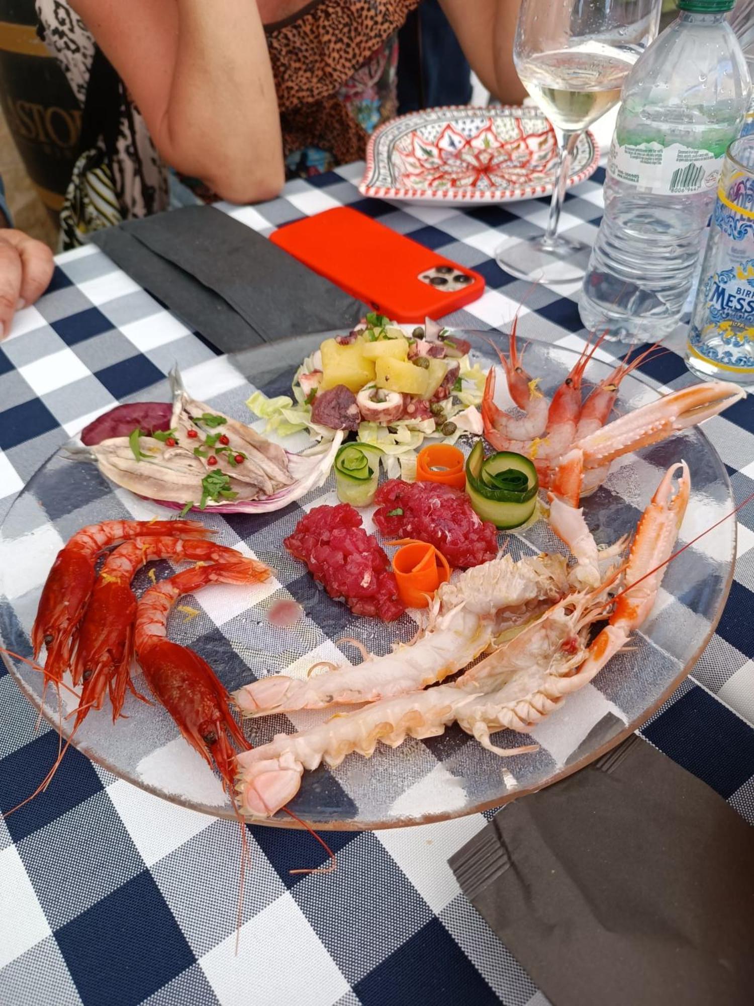 "Appartamento Del Mare Gliaca" Con Vista Isole Eolie,Ampia Terrazza,Wifi E Parcheggio Privato Gratuito Piraino Exterior foto