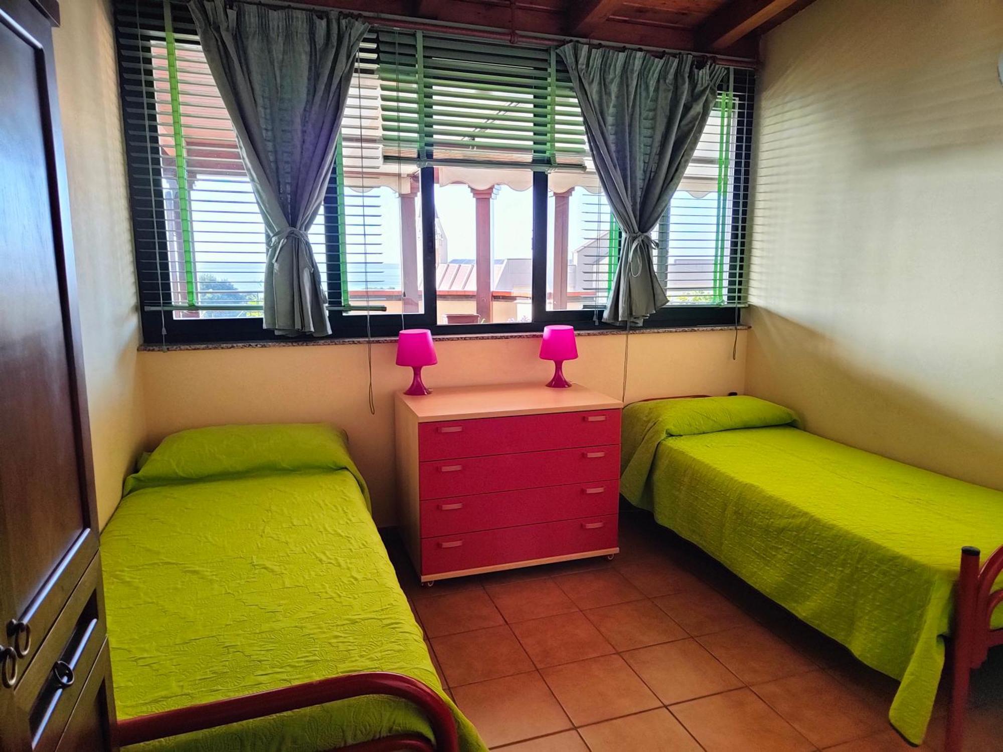 "Appartamento Del Mare Gliaca" Con Vista Isole Eolie,Ampia Terrazza,Wifi E Parcheggio Privato Gratuito Piraino Exterior foto