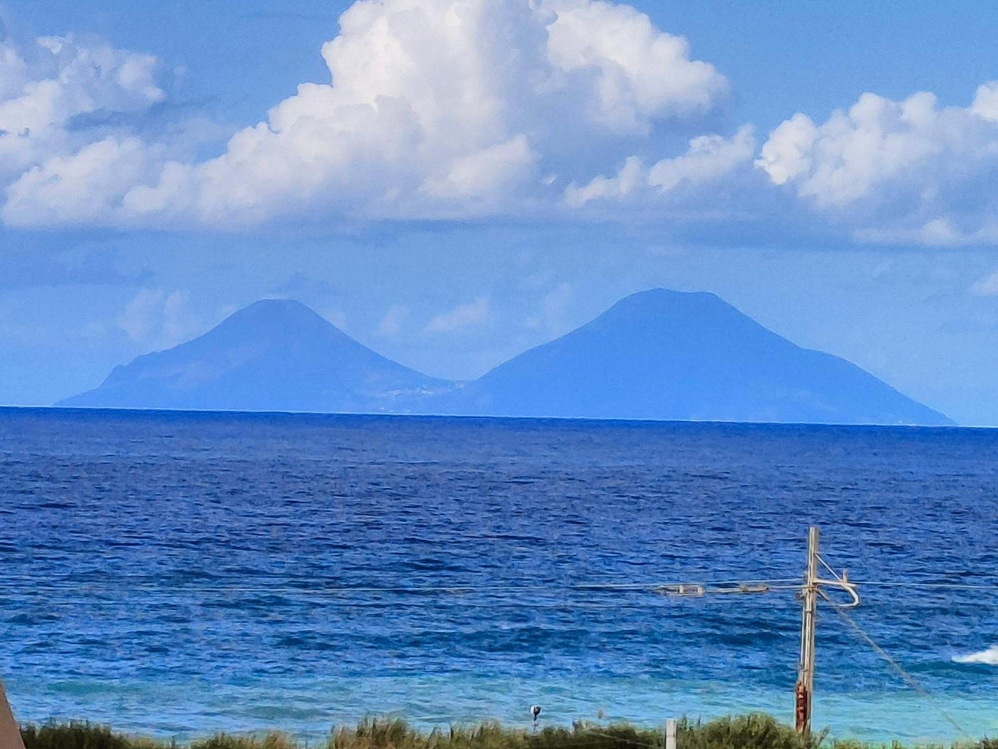 "Appartamento Del Mare Gliaca" Con Vista Isole Eolie,Ampia Terrazza,Wifi E Parcheggio Privato Gratuito Piraino Exterior foto